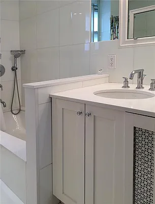 Sold by R New York | media 11