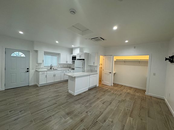 3rd image of 3667 W 108th St #3/4