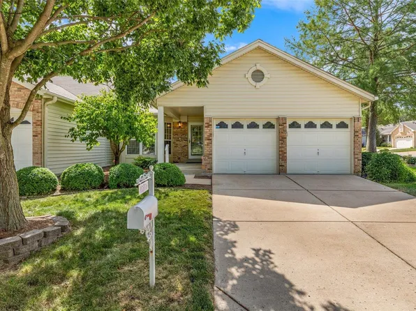 10806 Concord Circle Dr, Saint Louis, MO 63123