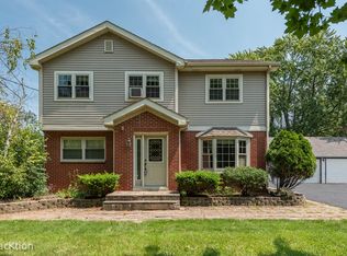 31265 N Oplaine Rd, Libertyville, IL 60048