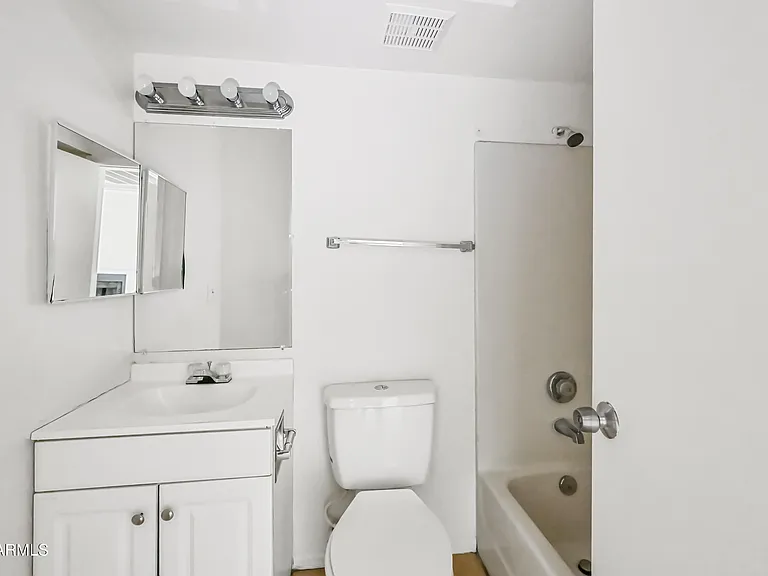 1560 W Sahuaro Dr #1 — Photo 12