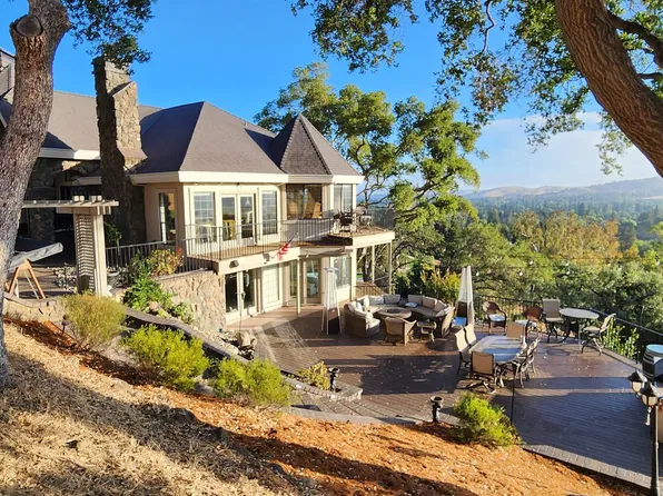 715 Castle Rock Rd, Walnut Creek, CA 94598