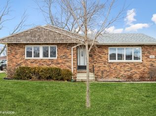 808 South St, Lockport, IL 60441