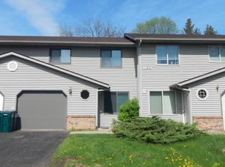 1169 Bartosh Ln APT 2, River Falls, WI 54022