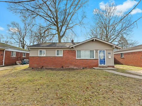 25475 Norfolk St, Dearborn Heights, MI 48125