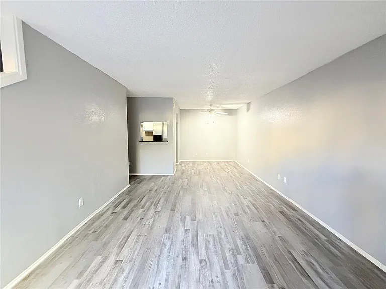 9461 Pagewood Ln #9461 — Photo 7