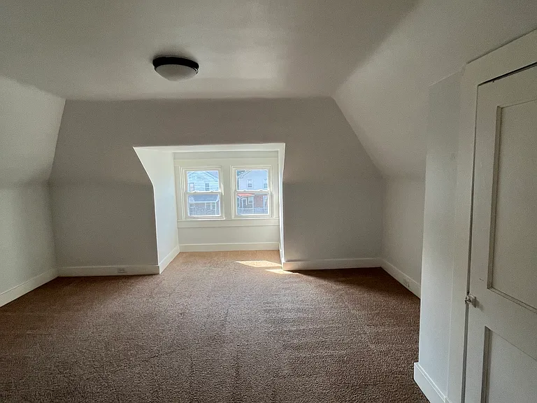 3255 Pinehurst Ave #2 — Photo 10