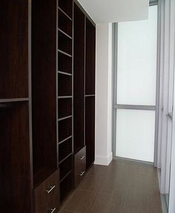 4th image of 1100 Biscayne Blvd Unit 3805