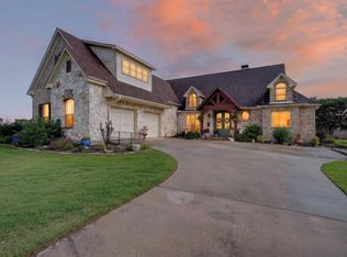 1399 Canyon Lake Rd, Wills Point, TX 75169