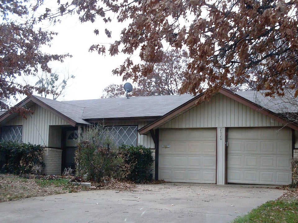 1st image of 2620 Laramie St