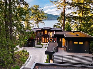 848 Lands End Rd, North Saanich, BC V8L5L3