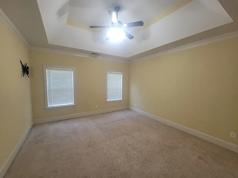 1010 Barrett Dr — Photo 14