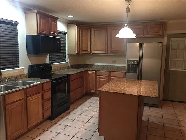 3 Donald Ct — Photo 8