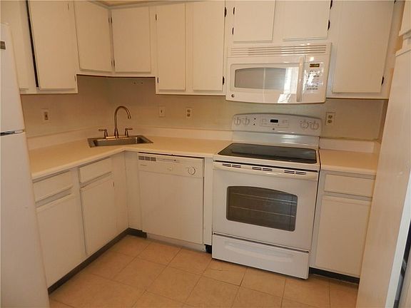 4th image of 4741 Gulf Stream Ct #4741