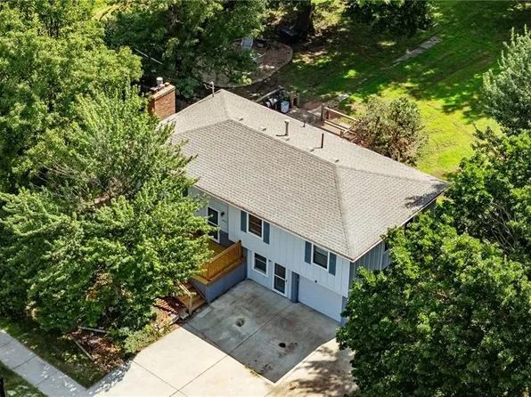 8301 Clare Rd, Lenexa, KS 66227