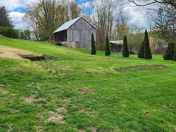 5th image of 18188 Fannettsburg Rd W #W
