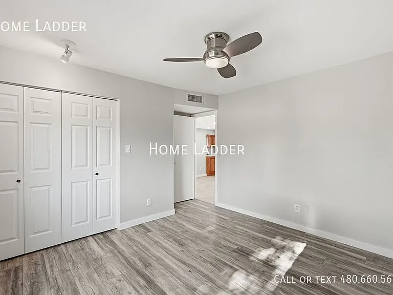 5849 N 81st St — Photo 16
