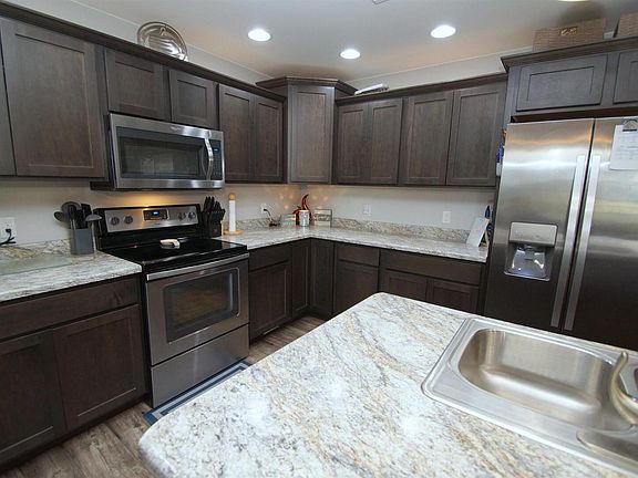 3rd image of 300 E Franklin St APT 202