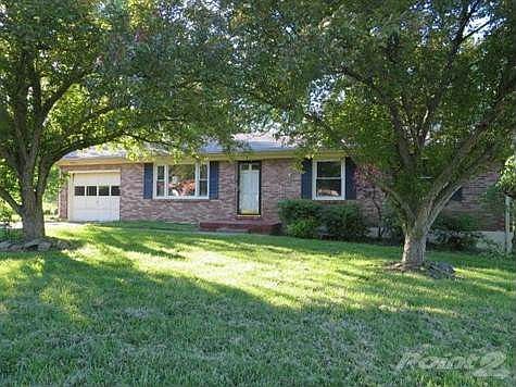 2nd image of 325 Jerimiah Dr