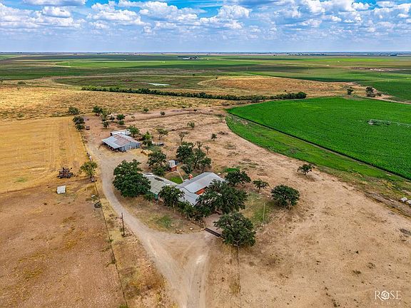 5th image of 714 Hohmann Rd