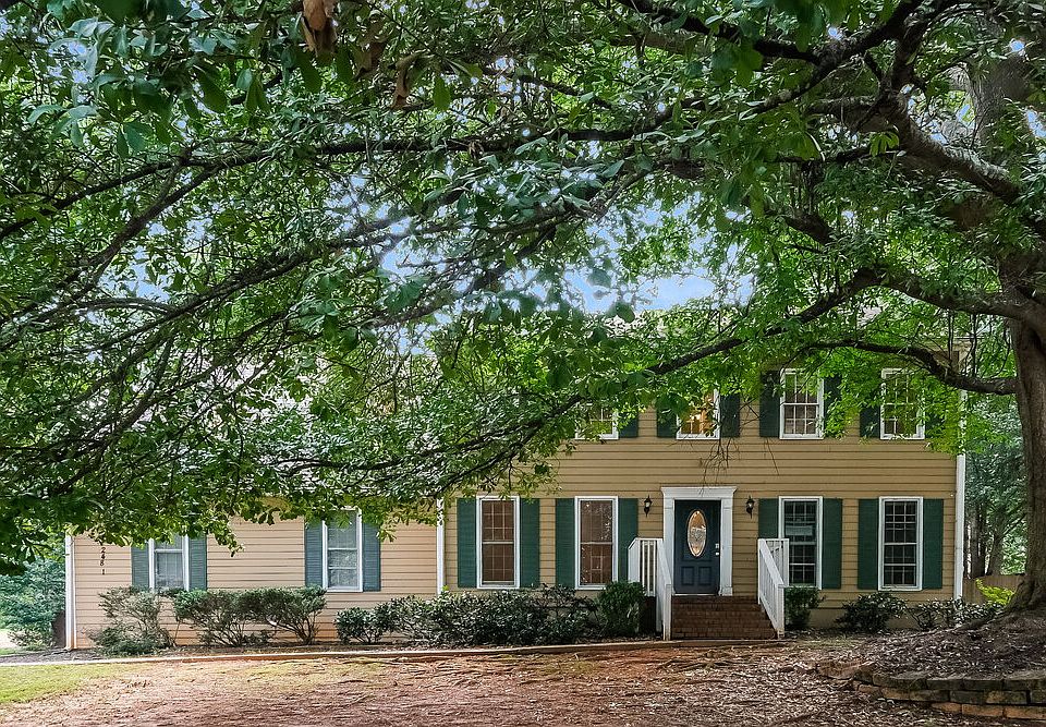 1st image of 2481 Meadowglen Trl