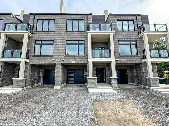 Fernridge Commons — Photo 1