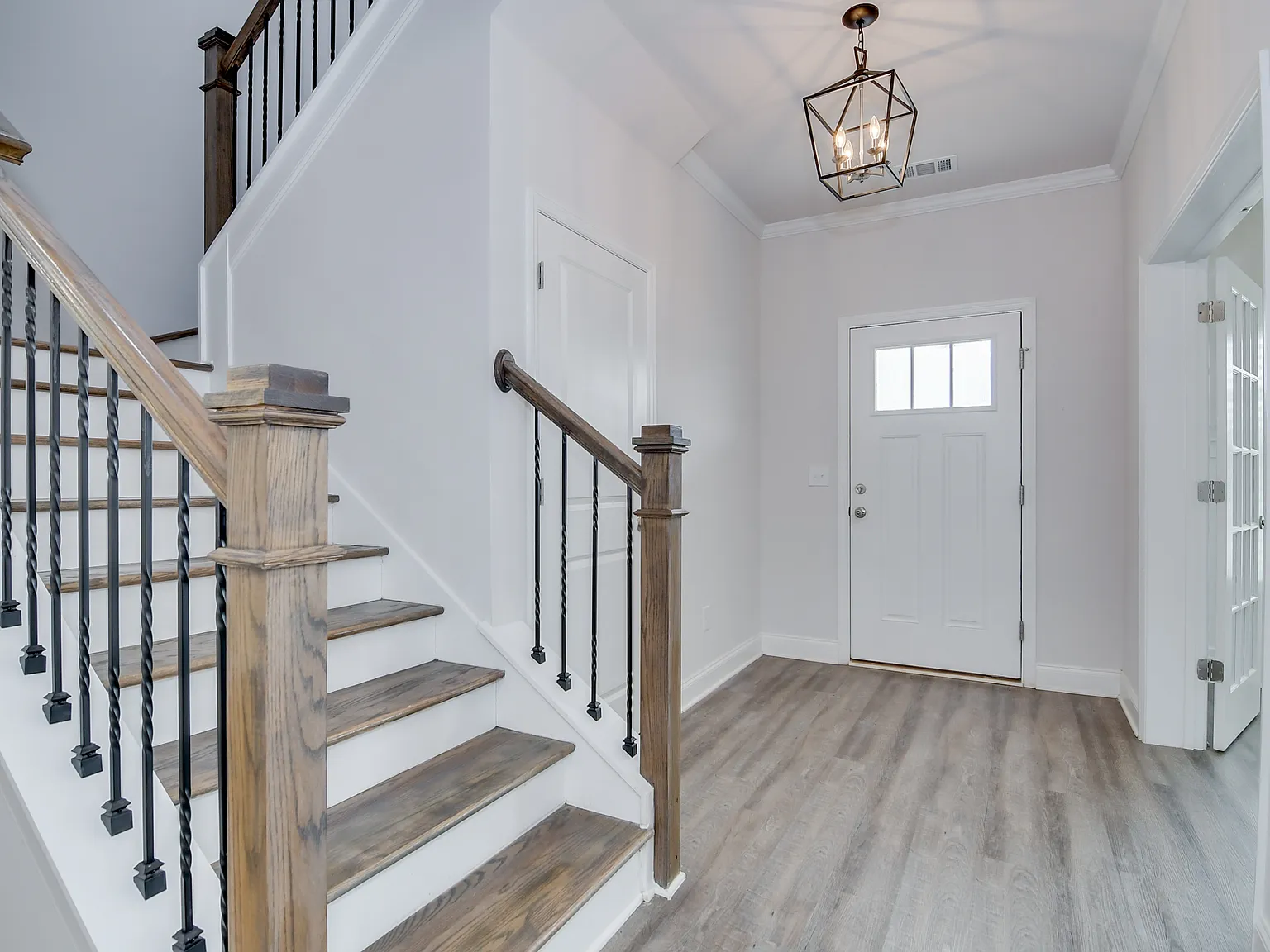 2546 Traverse Trail - 1 — Photo 3