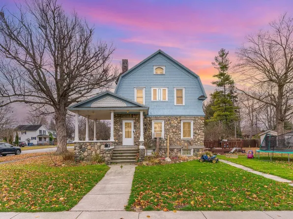 138 E Ely St, Alma, MI 48801