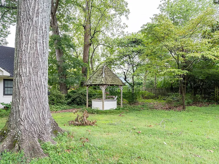 12013 Idlewild Rd — Photo 26