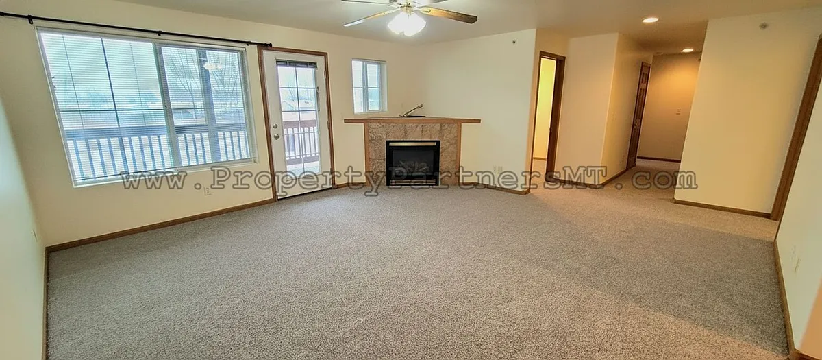 Building Photo - 101 N Shore Dr #8