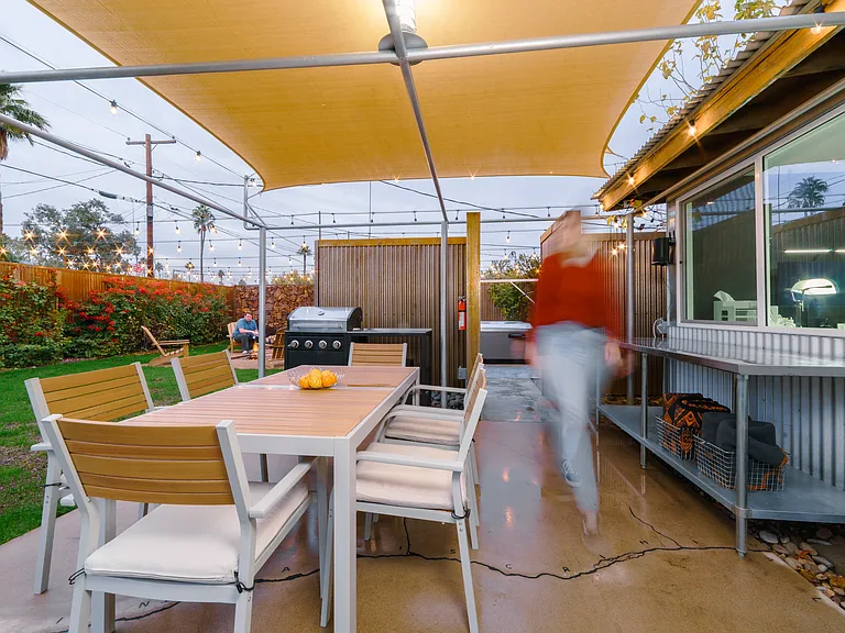 1726 S La Rosa Dr — Photo 25