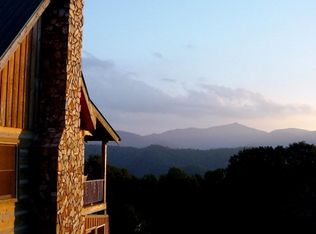 726 New Homestead Dr, Vilas, NC 28692