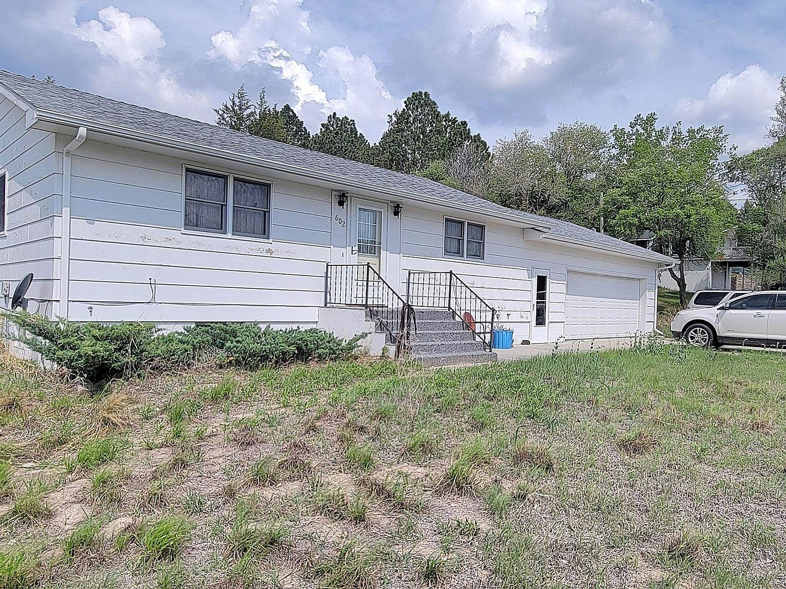 602 N COLUMBUS AVE, Mullen, NE 69152 | Zillow