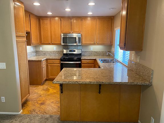 3rd image of 31725 Alder Ct