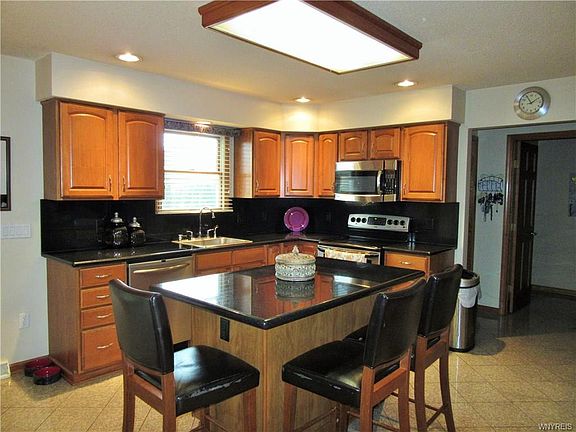 5th image of 2829 Thornwoods Dr