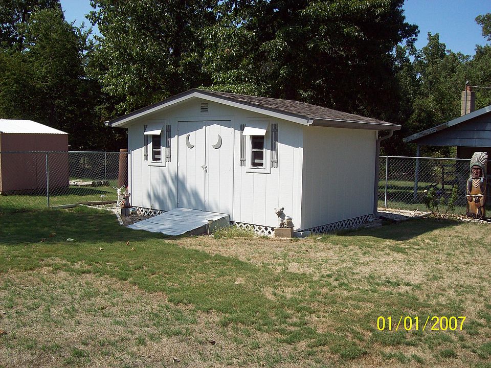 2nd image of 109 Pottawattamie Dr