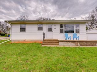 2222 O Ave NW, Cedar Rapids, IA 52405