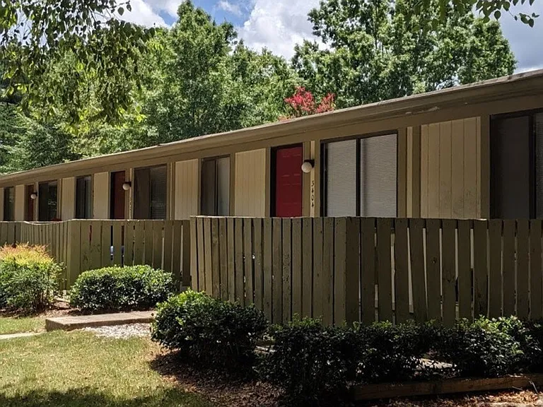 Poplar Springs Apartments — Photo 11