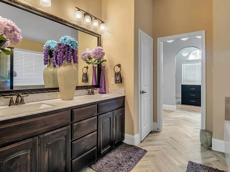1410 Majestic Meadows Dr — Photo 19