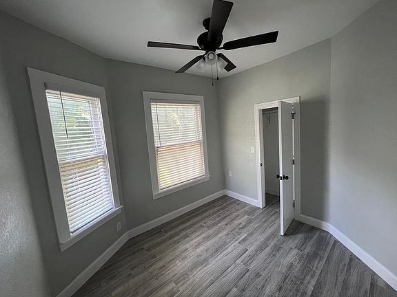 4th image of 1316 College Ave #102