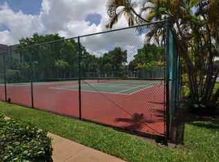 1225 Riverside Dr APT 202, Pompano Beach, FL 33071