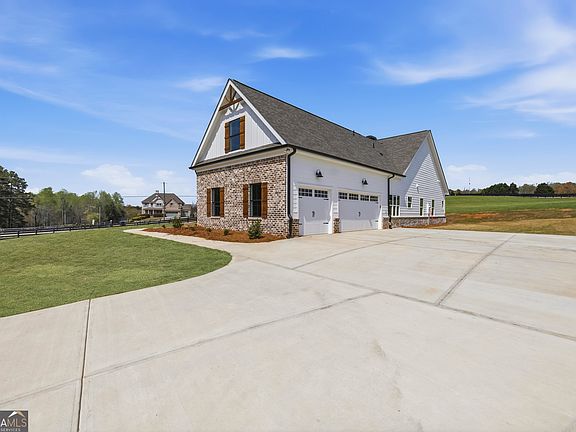 3rd image of 3625 Fannie Thompson Rd