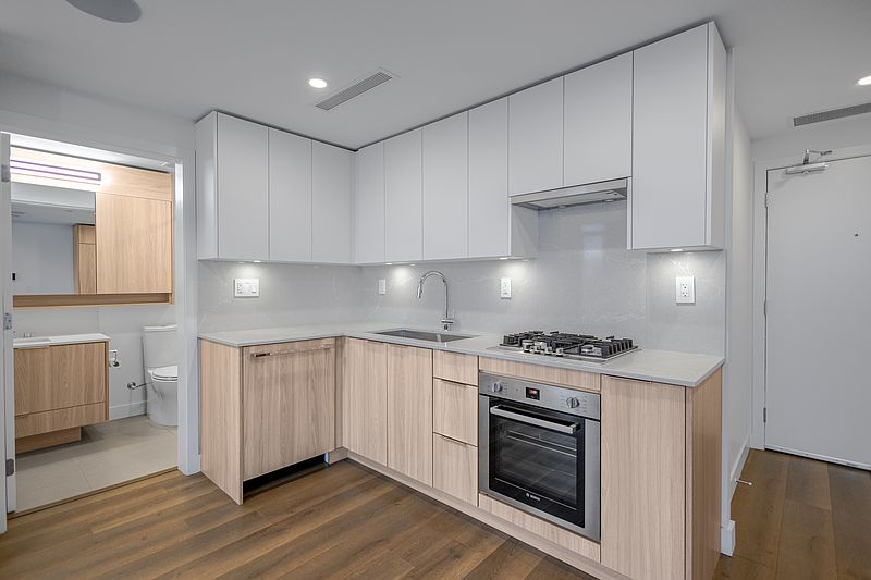 Coquitlam Apartment for rent - 1 Bedroom — photo 2