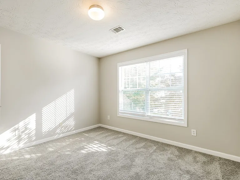 6739 Island Pointe Dr — Photo 14