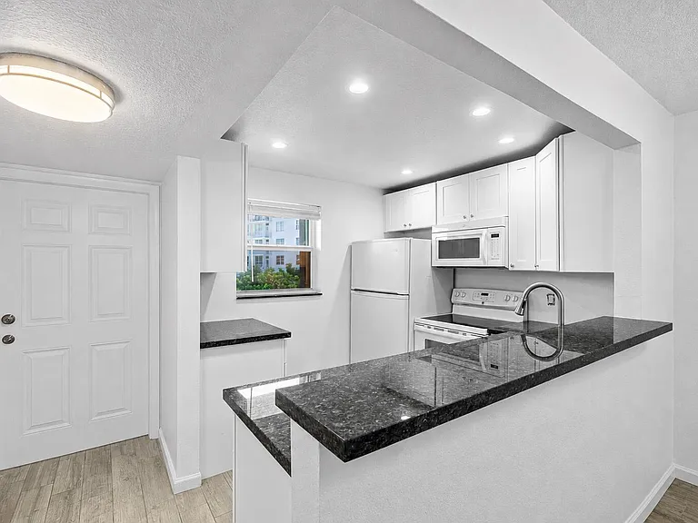 2929 S Ocean Blvd #2120 — Photo 9