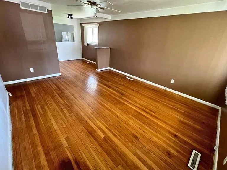 5371 Culver St — Photo 3