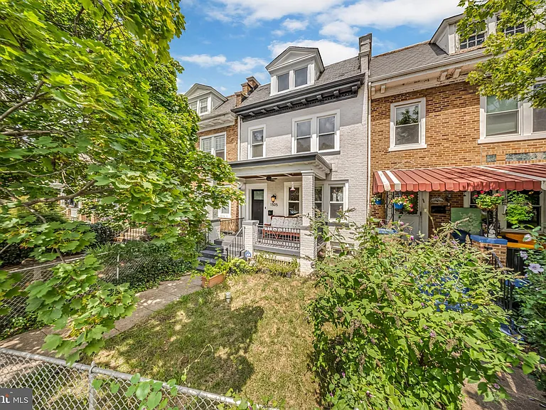 1505 Spring Pl NW — Photo 33