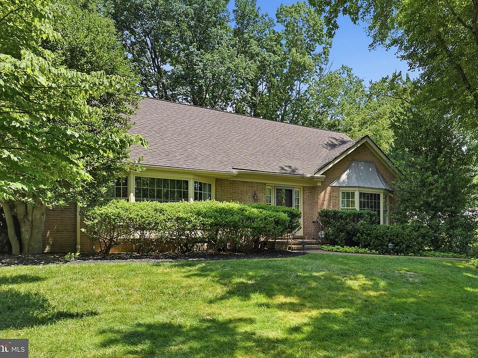 1st image of 901 Barley Dr
