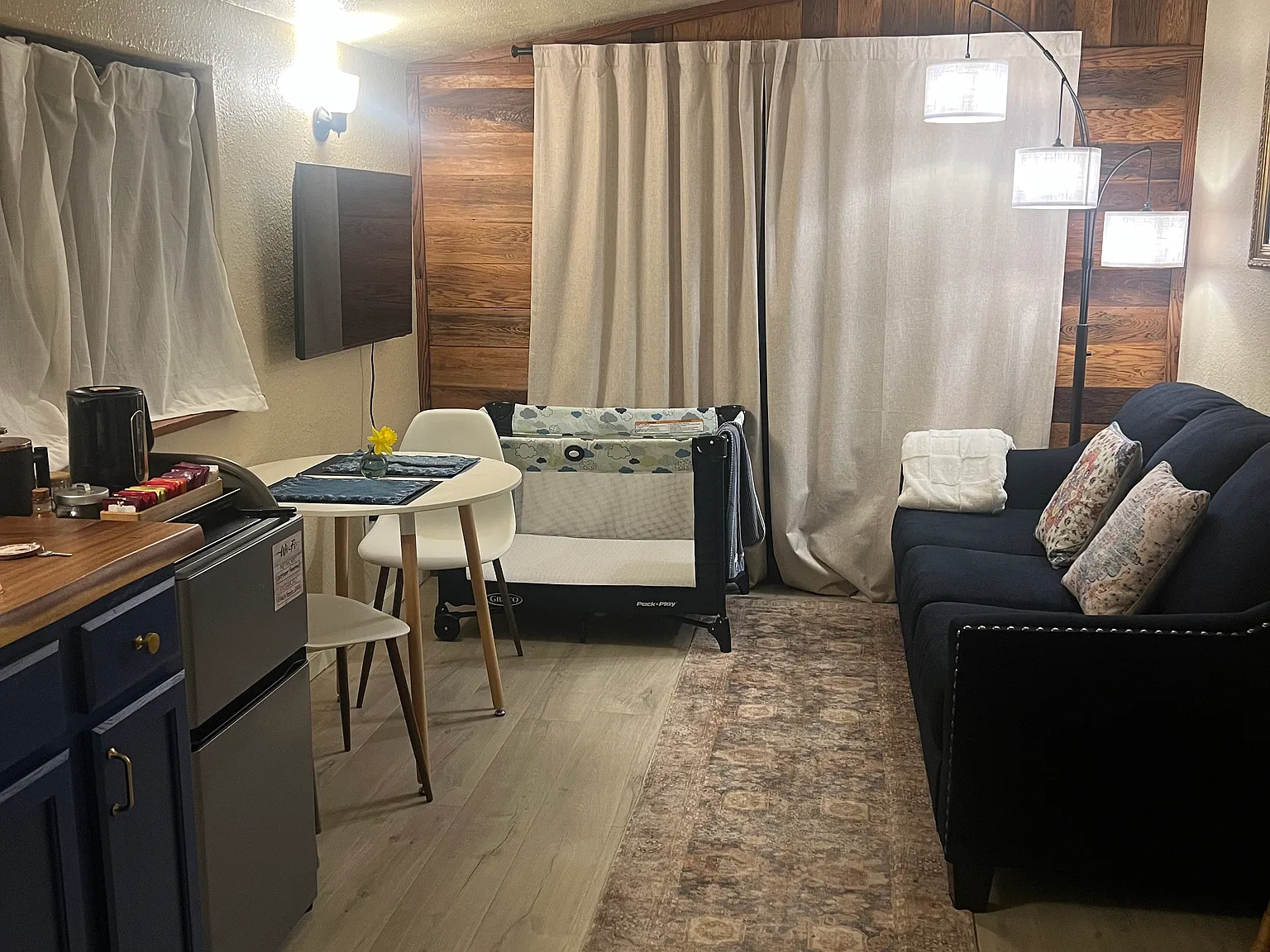 1 bed, 450 sqft, $2,000 — Photo 3