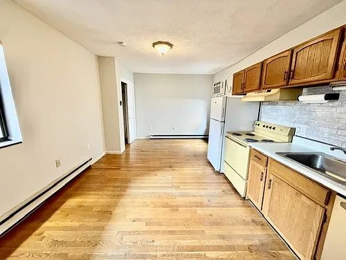 59 Salem St Photo 1